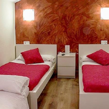 Hostal Iguer Аиса Экстерьер фото